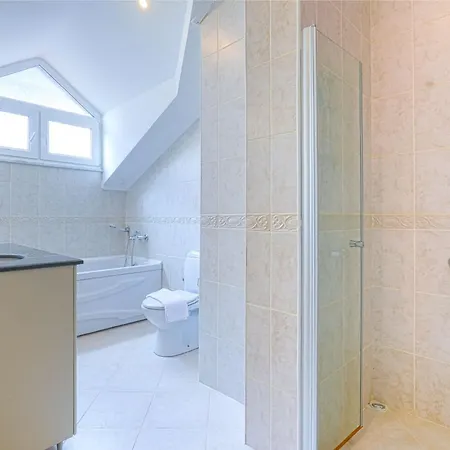 Feda Apart-hotel Eskiomerler